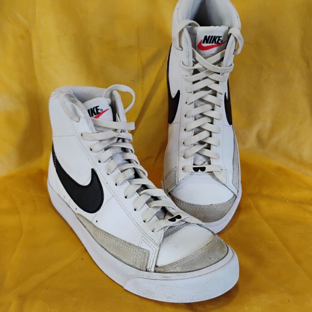 Nike Blazer 5Y Mid 77 GS White Black Suede Accent High Top Sneakers DA4086-100